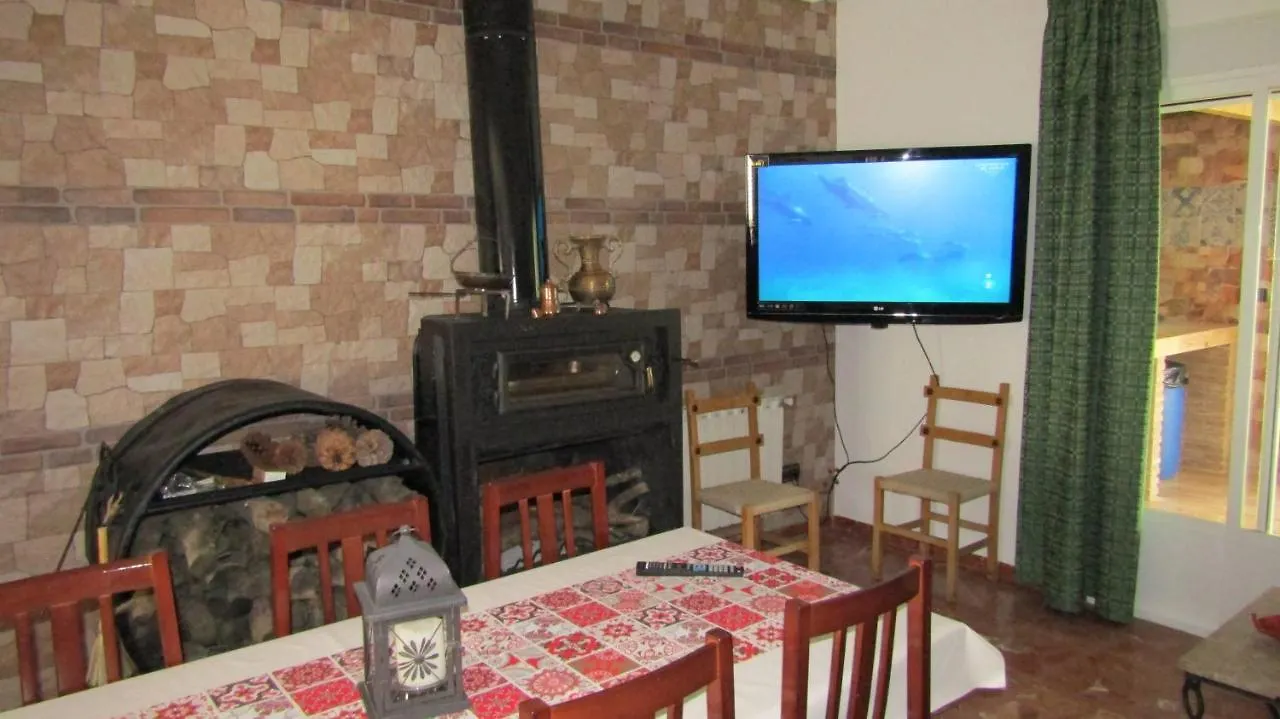 Vivienda Rural Saltos De La Osera Mogon Holiday home